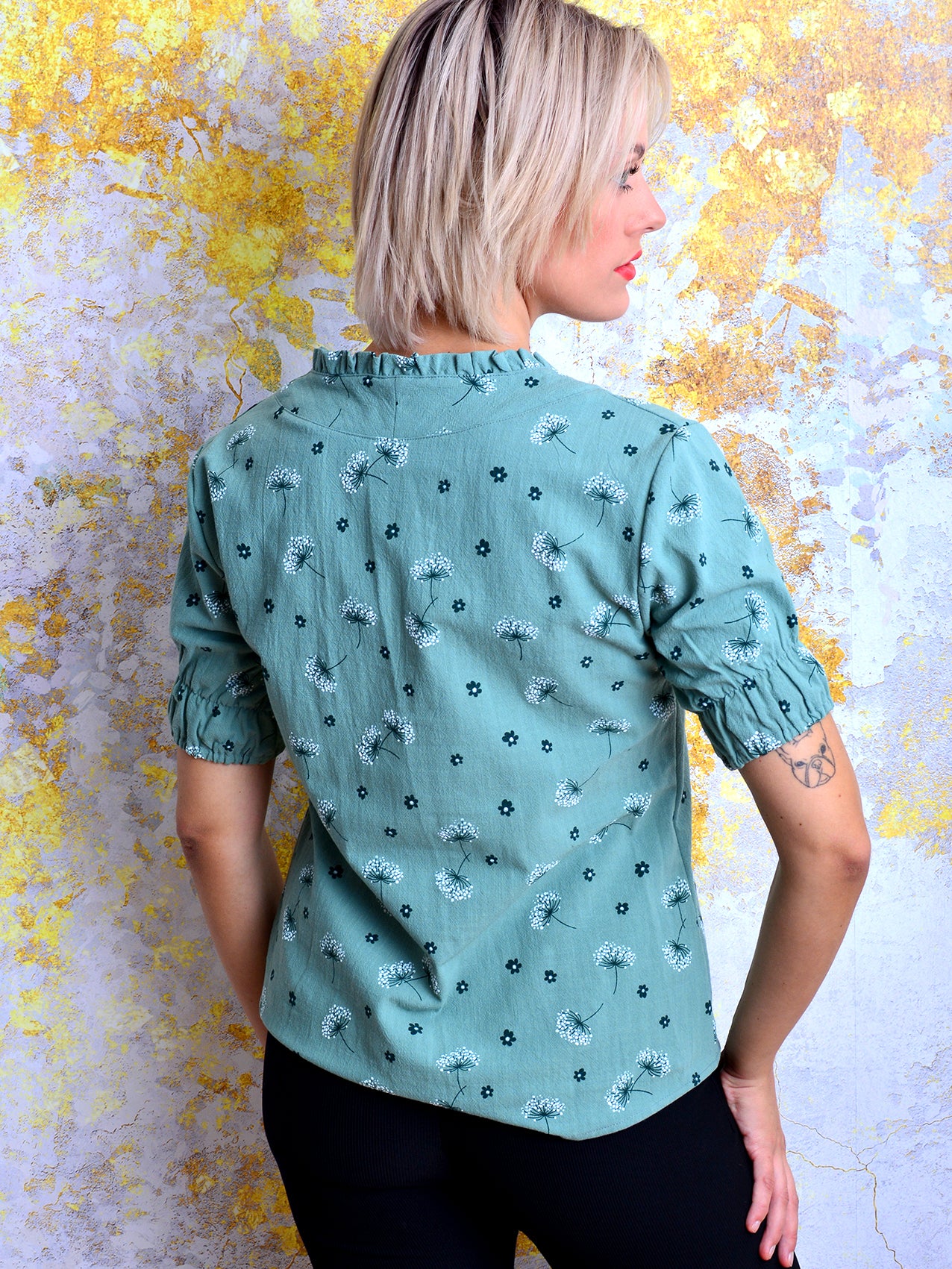 florale Bluse KIRSTIN mint grün Blumen türkis von STADTKIND POTSDAM